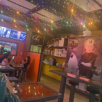 Fowl Mouths EPTX - Indoor vibes - Bars Near Me - El Paso, Texas Fowl Mouths EPTX - Indoor vibes - Bars Near Me - El Paso, Texas