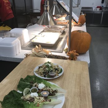 Tacos Ole' - When 11a #lunch looks so good they start lining up at 10:45a. #tacosoletx #tacosarelife #saboratrevido #tacos #brisket #wecatertoo - Food Trucks Near Me - Columbia, South Carolina