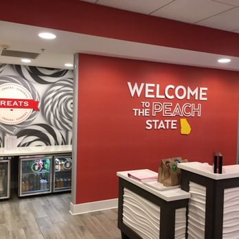 Hampton Inn Acworth - Front desk - Hotels Near Me - Acworth, Georgia