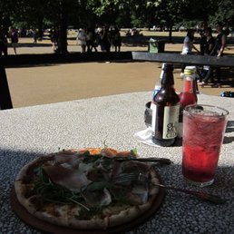 Prosciuotto and Rucola Pizza Prosciuotto and Rucola Pizza