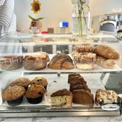 Illumine Coffee - Baked goods