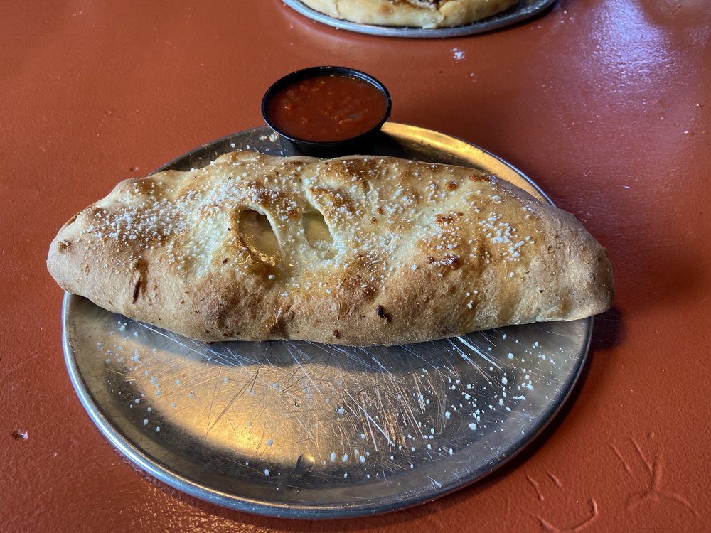 PIZZA JOINT Updated October 2024 76 Photos & 115 Reviews 124