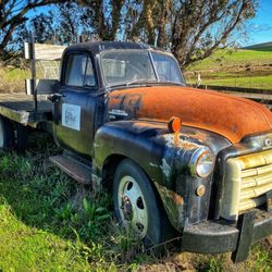 Toluma Farms & Tomales Farmstead Creamery - This truck sits at the entrance to the farm on Middle Rd.