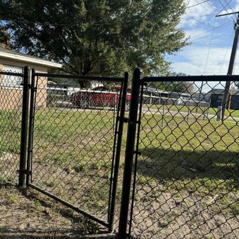 Primo Fence - Fences & Gates Near Me - Altamonte Springs, Florida