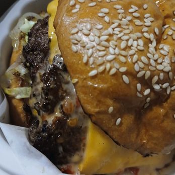 Lucky Buns - Royale Bun - Burgers Near Me - Washington, DC, District of Columbia Lucky Buns - Royale Bun - Burgers Near Me - Washington, DC, District of Columbia