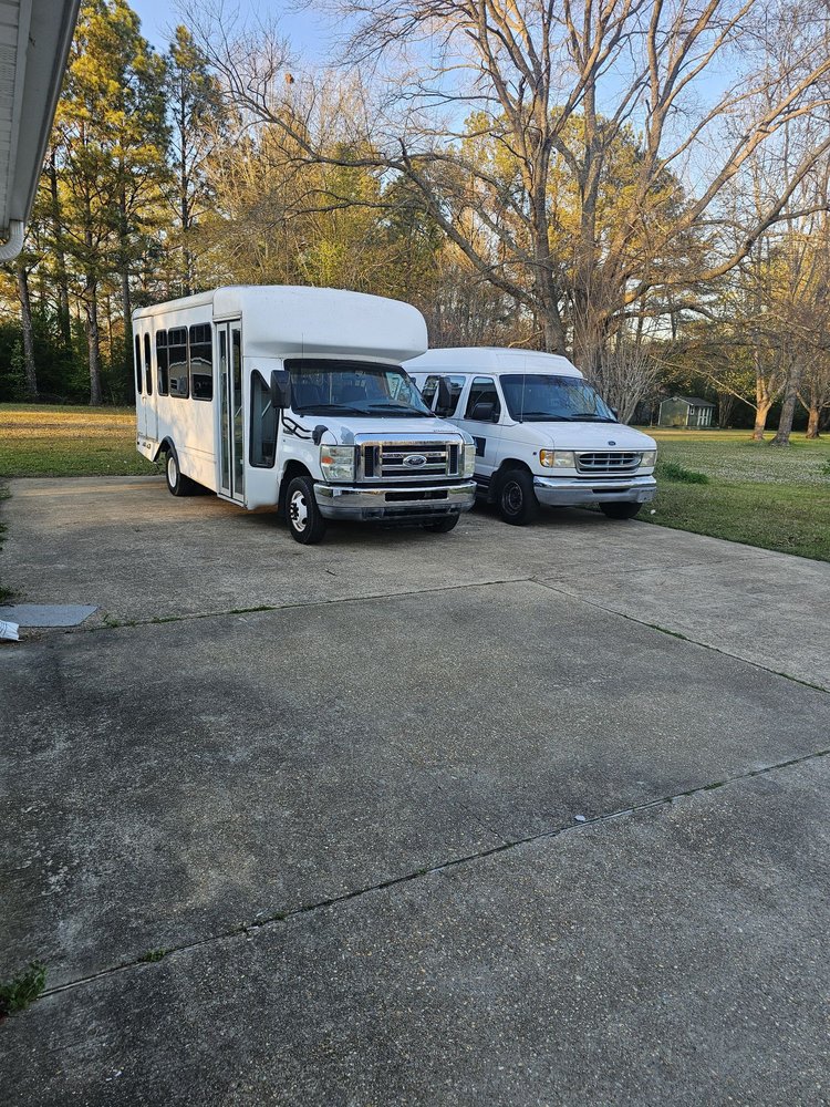 ELITE TRANSPORTATION GROUP Updated October 2024 17 Photos Tupelo