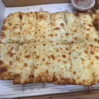Fox's Pizza Den - Cheese Breadsticks with Cheesebread - Pizza Near Me - Trussville, Alabama