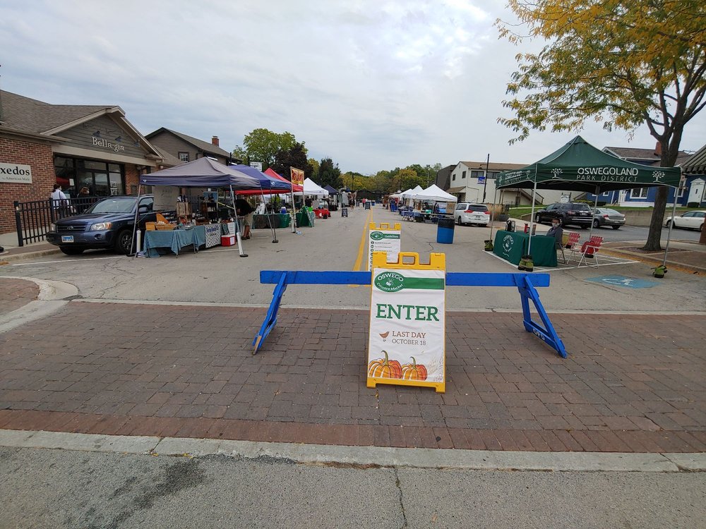 Oswego Country Market Logo