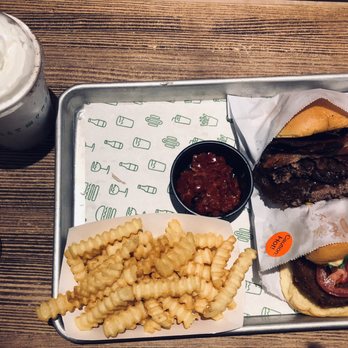 Shake Shack Mall in Columbia - Shroom burger and Cookies n cream shake - Fast Food Near Me - Columbia, Maryland Shake Shack Mall in Columbia - Shroom burger and Cookies n cream shake - Fast Food Near Me - Columbia, Maryland