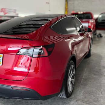 Luis Window Tint - Car Window Tinting Near Me - St Cloud, Florida