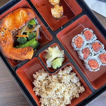 Aji 53 - Salmon teriyaki lunch special - New American Near Me - Smithtown, New York