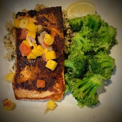 Back Bay Boathouse - Blackened salmon with steamed broccoli
