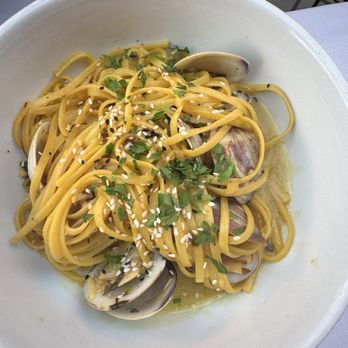 Cafe Santorini - LINGUINI CLAMS - Italian Near Me - Pasadena, California Cafe Santorini - LINGUINI CLAMS - Italian Near Me - Pasadena, California