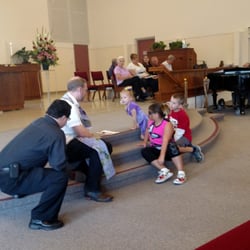 Community Congregational United Church of Christ - Pastor Sam leading the children's moment