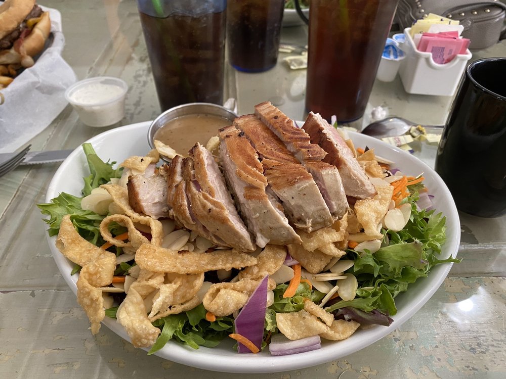 DRUG STORE GRILL Updated June 2024 17 Photos & 23 Reviews 105