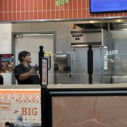 This woman is so rude do not recommend this place