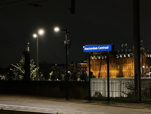 Amstel Station by null