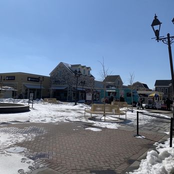 Gloucester Premium Outlets - Shopping Centers Near Me - Blackwood, New Jersey