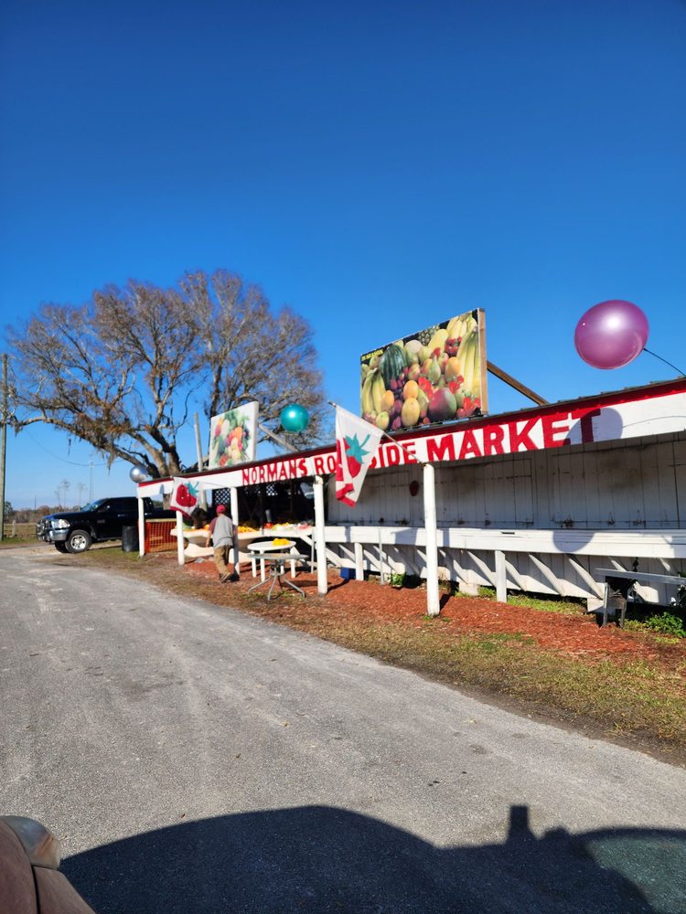 NORMAN’S FRUIT STAND Updated September 2024 16 Photos NE 193rd St