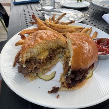 GusGus - Burger - Bars Near Me - Saint Paul, Minnesota GusGus - Burger - Bars Near Me - Saint Paul, Minnesota