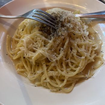 Ainslie - Cacio e Pepe - Beer Gardens Near Me - Brooklyn, New York