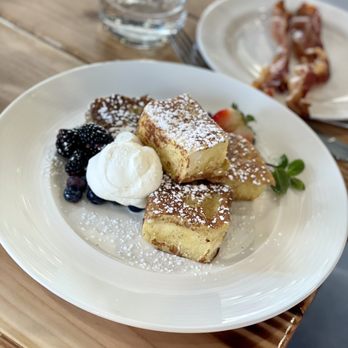 Pink Duck Kitchen - Hawaiian roll French toast - Breakfast & Brunch Near Me - Henderson, Nevada