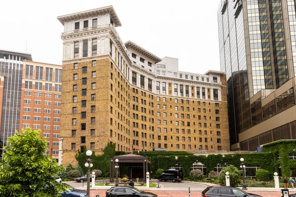 The Saint Paul Hotel by null