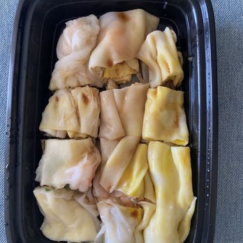 Joe's Steam Rice Roll - Shrimp Steam Rice Roll with egg and scallion - Dim Sum Near Me - Flushing, New York Joe's Steam Rice Roll - Shrimp Steam Rice Roll with egg and scallion - Dim Sum Near Me - Flushing, New York