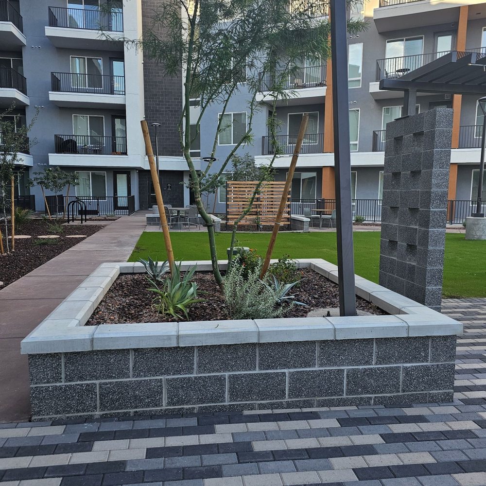 Alexan Park West - Beautiful outside - Apartments Near Me - Peoria, Arizona