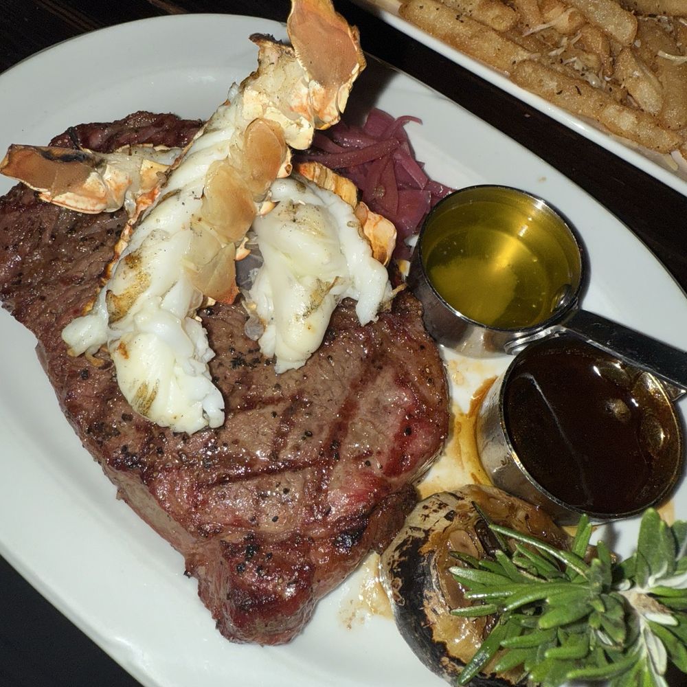 Gaslamp - Ribeye and Lobster - Steakhouses Near Me - Kailua, Hawaii Gaslamp - Ribeye and Lobster - Steakhouses Near Me - Kailua, Hawaii