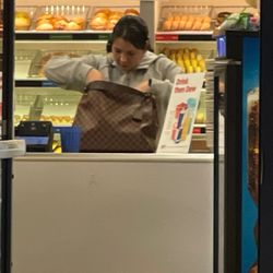 Honey Dew Donuts - Rude employee!!!!