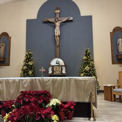 St Didacus Catholic Church - The Holy Alter
