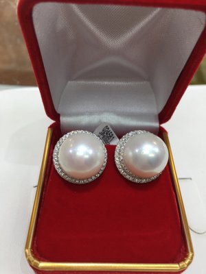 Hong Duc Jewelry by null