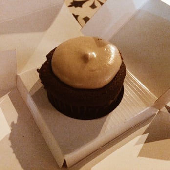 Cupcakes by Gremlins - This little piece of devil is their caramel cupcake. Sinfully delish! - Cupcakes Near Me - Quezon City, NCR