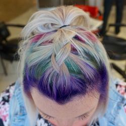 Salon Fortelli & Spa - Rainbow roots colouring technique.
