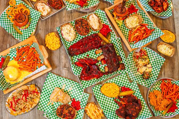 The Barn House BBQ by null