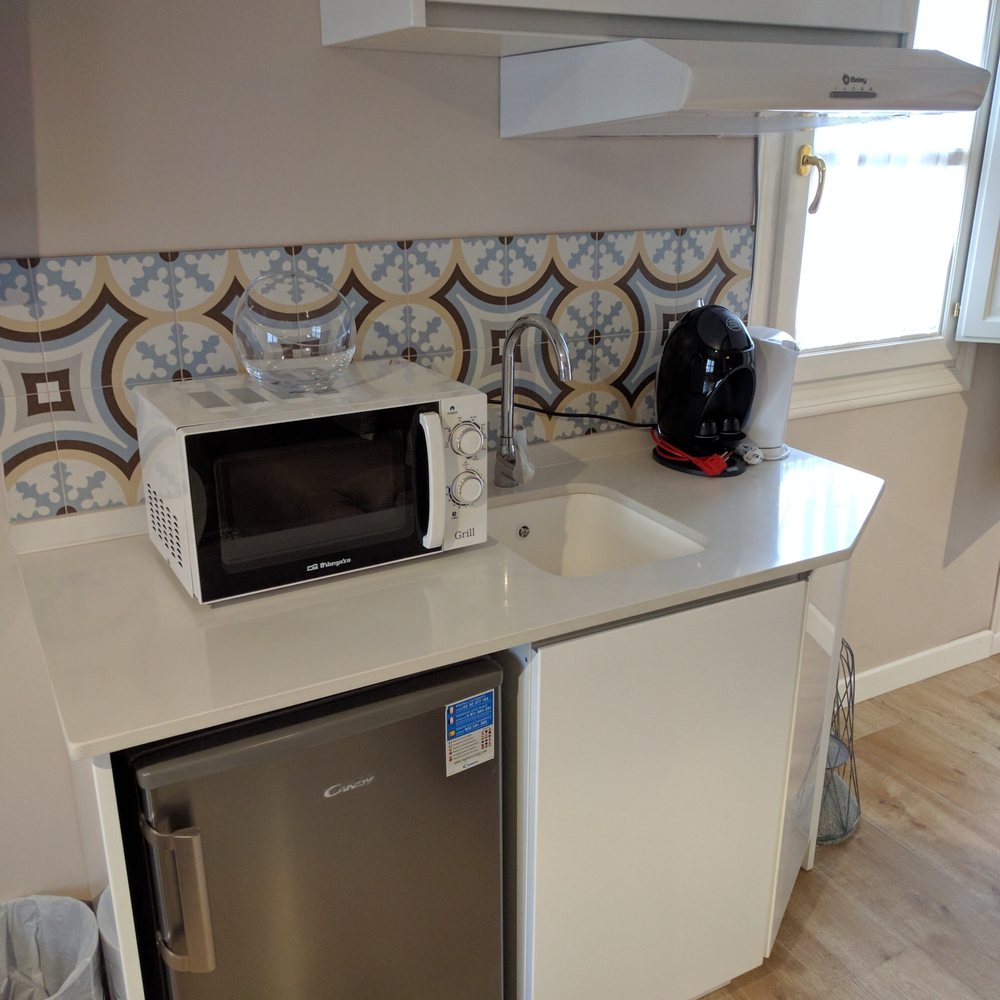 Palacio Almagra - Kitchen - Hotels Near Me - Granada, GR Palacio Almagra - Kitchen - Hotels Near Me - Granada, GR