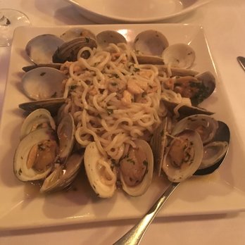 Carmelina's - spaghetti and littleneck clams - Italian Near Me - Boston, Massachusetts Carmelina's - spaghetti and littleneck clams - Italian Near Me - Boston, Massachusetts