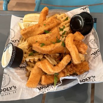 Wooly's - Calmari basket - Seafood Near Me - Pismo Beach, California Wooly's - Calmari basket - Seafood Near Me - Pismo Beach, California