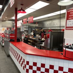 Five Guys - Kitchen