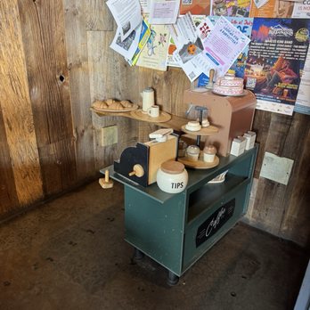 Looney Bean Coffee - Cute area for the kids to play :) - Coffee & Tea Near Me - Mammoth Lakes, California