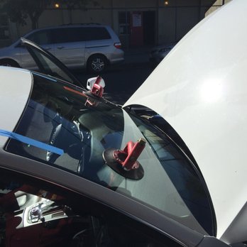 Glass Surgeon - During the work. - Auto Glass Services Near Me Glass Surgeon - During the work. - Auto Glass Services Near Me