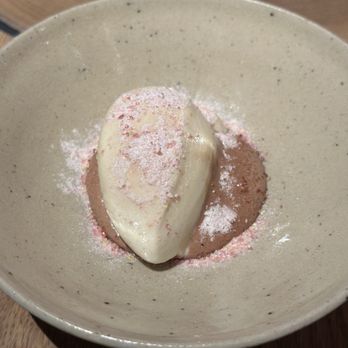 La Degustation Bohême Bourgeoise - Jerusalem artichoke ice cream - Czech Near Me - Prague, Puerto Rico