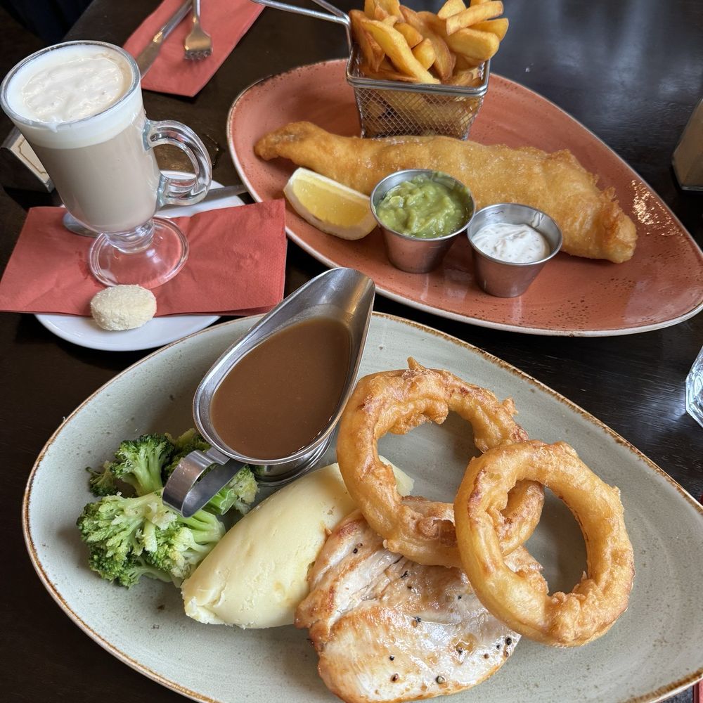 Causeway Hotel - Restaurant - Bars Near Me - Bushmills, MYL Causeway Hotel - Restaurant - Bars Near Me - Bushmills, MYL
