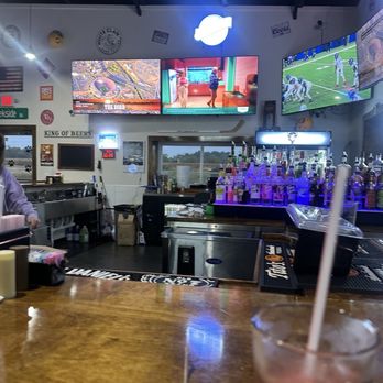 Creekside Bar and Grill - Sports Bars Near Me - Lebanon, Illinois Creekside Bar and Grill - Sports Bars Near Me - Lebanon, Illinois