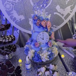 The Exclusive Cake Shop - Cinderella themed cake