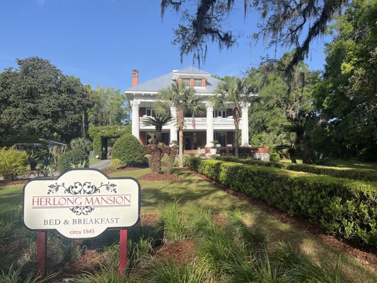 Herlong Mansion by null