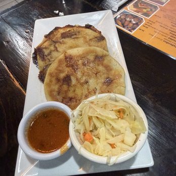 El Rinconcito Restaurant - Papusas - Custom Cakes Near Me - Fitchburg, Massachusetts