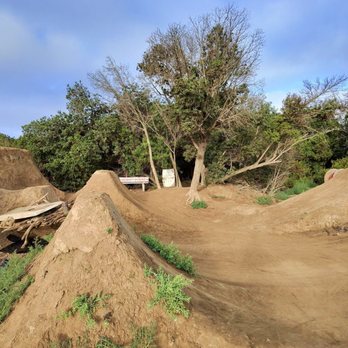 Canyon Park - Parks Near Me - Costa Mesa, California Canyon Park - Parks Near Me - Costa Mesa, California