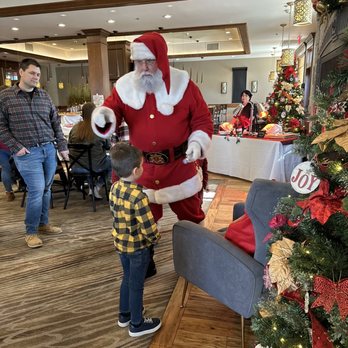 Galliford's Restaurant & Tavern - Santa brunch!! - New American Near Me - Mendon, Massachusetts